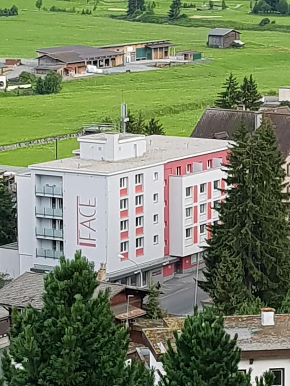 Face Aparthotel Davos Zewnętrze zdjęcie